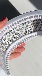 What makes Hairmax the undisputed leader in laser hair therapy? It's innovations like the exclusive hair parting teeth and precision-curved design that makes our technology effective! ✨ Why This Matters: Direct Access: Our patented hair parting teeth gently separate your hair, creating a clear pathway for laser light to reach your scalp directly Maximum Penetration: No hair blocking the lasers = optimal energy delivery to every follicle Comfort-First Design: The curved shape contours perfectly t