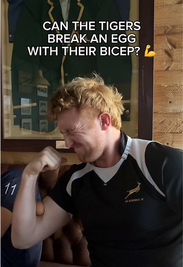 Ikey Tigers Biceps Workout Mishaps