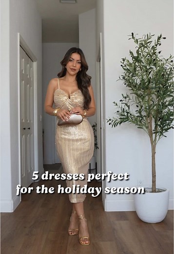 Festive Glamour: Holiday Outfit Inspiration by Jessica Orozco