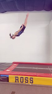 Annah sticking some layouts and fulls on the tumble trak! Just look at that technique, so precise!🤩 Annah shows a lot of heart and passion during her training. Keep up the great work! #tumbling #trampoline #gymnastics #powertumbling #backstraight #layout #backfull #full #backfulltwist #tumbletrak #hangtimetnt #hangtimetntgymnastics | Hangtime TNT Gymnastics