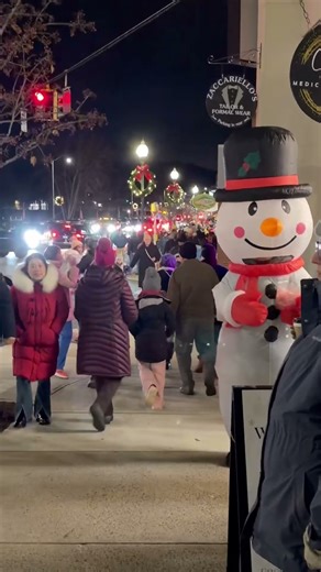 Wallingford Holiday Stroll 2025