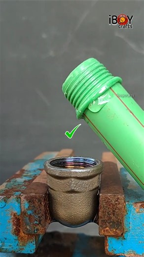 How to Thread PVC Pipe - Great Tips From an Old Plumber Near Me #shorts #plumbing #tips