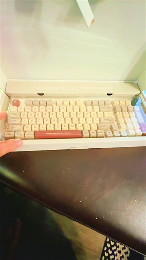 Epomaker RT100 Retro Keyboard Bring classic style and modern performance together with this retro-inspired mechanical keyboard designed for comfort and precision. Benefits: \t•\tMechanical switches for a smooth, responsive feel \t•\tRetro typewriter-inspired design with modern tech \t•\tWireless & wired connectivity options \t•\tCompact build with detachable knob for controls \t•\tLong-lasting battery life Out-of-the-box everyday uses: \t•\tGreat for gaming with tactile precision \t•\tElevate yo