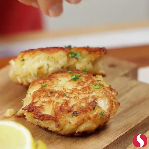 Crab Cakes | Simple Seafood Recipe | Safeway