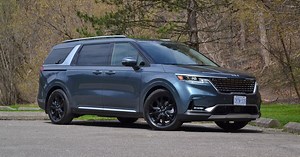 Kia Carnival – Review, Specs, Pricing, Features, Videos and More