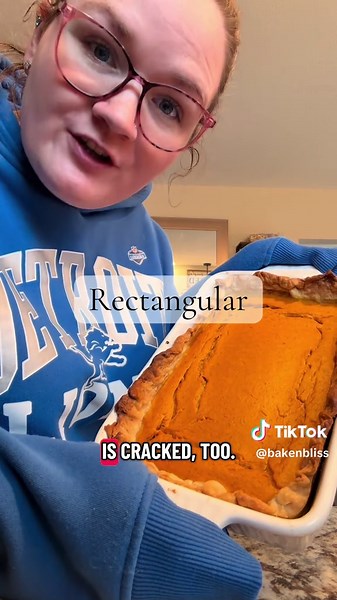 It’s just a pie, enjoy the holidays! #thanksgiving #pumpkinpie #momsoftiktok #baketok