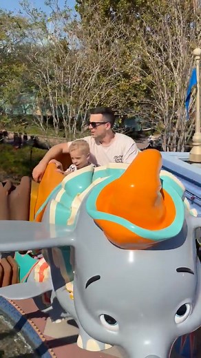 Flying with dumbo 🐘 • • • #toddlerboy #toddler #babyboy #boy #Disney #babiesofinstagram #baby #cuteboy #cutebaby #funny #boysrule #mamasboy | Sami Jo