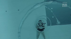 This is the deepest swimming pool in the world, where freedivers come to train… or pretend to be mermaids. | HuffPost