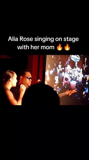 Alia Rose's Stunning Stage Performance with Her Mom