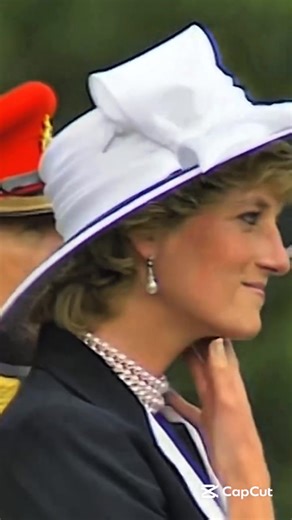 4.7K views · 351 reactions | That Model walk #princessdiana | Royal Family 32 | Facebook