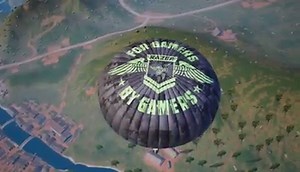 Your all-time favorite Razer parachute is back on PUBG MOBILE! Recharge UC with Razer Gold to score yours—plus, get bonus UC, in-game items and a chance to win Razer gear and more. Join now and be one of our lucky winners! Learn more 👊 rzr.to/pubgms7 | Razer Gold