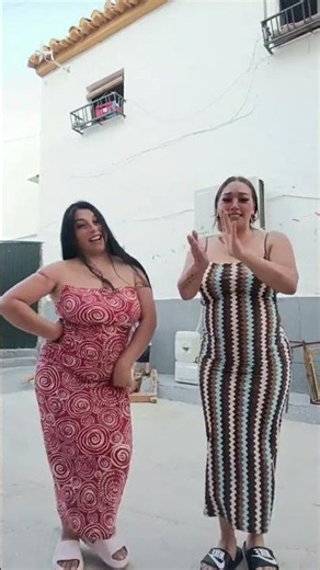 OLE LAS GITANAS GUAPAS Y CON ARTE BAILANDO RUMBA FLAMENCA 💃💃🌞 #flamenco #artegitano #gypsy #gitanos