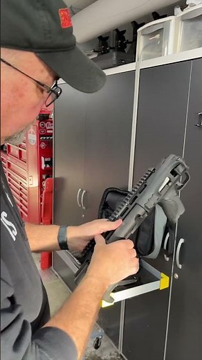 Smith & Wesson M&P FPC Folding 9mm Carbine