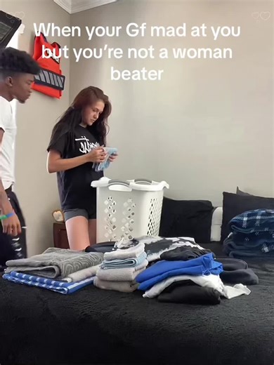 When she’s mad at you but you’re not a woman beater 🤣❤️#foryou #prank #fyp #fail #funnyprankvideos #usa🇺🇸