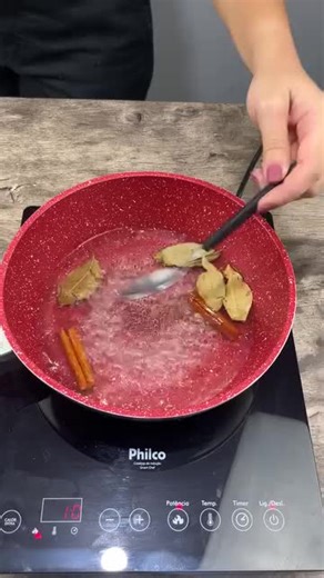 Natural Nighttime Drink to Reduce Bloating and Boost Metabolism