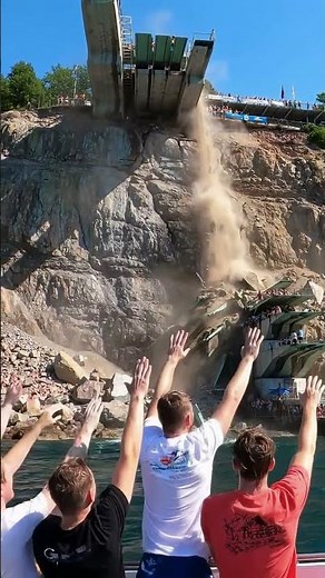 The moment an entire cliff face gave way. #collapse