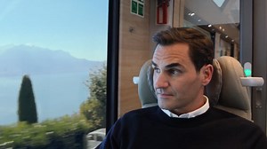 Roger Federer fait le show dans un train à Montreux