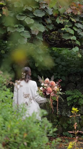 Bremen Flower Japan / flower workshop / bouquets | 《先行予約受付》 来年5月、八ヶ岳南麓の清里高原にて、Bremen Flower Japanのイベントレッスンを行います！ ランドスケープデザイナーPaul... | Instagram