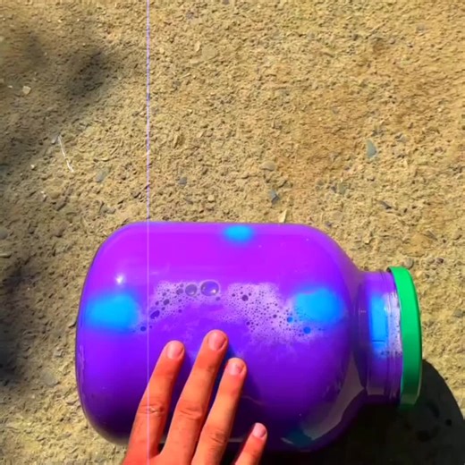 #rollingbottles #bubbles #satsifyingsounds #asmrsounds