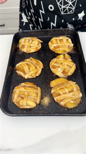 Mini pies made simple with this unexpected delicious trick