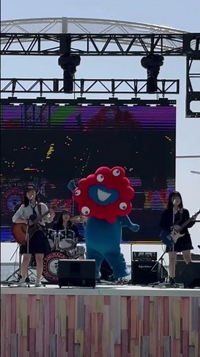 自分の歌でノリノリのミャクミャク #ミャクミャク #ミャクミャクのうた #万博 #大阪万博2025 #shorts
