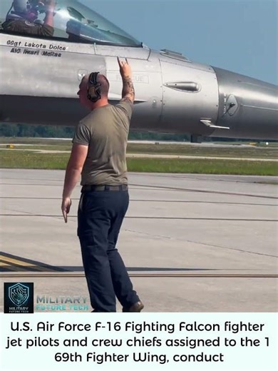 U.S. Air Force F-16 Fighting Falcon Fighter Jet Take Off