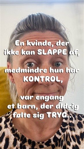 Mange af os lærer tidligt, at kontrol = sikkerhed 😫 Og som voksne kan vi derfor have svært ved at give slip, mærke roen og lade kroppen lande🫠 I min klinik ser jeg ofte, hvordan nervesystemet stadig forsøger at “passe på” os – også selvom vi i dag er voksne og trygge🙏🏼 Det er ikke dig, der er noget galt med. Det er din krops gamle strategi. ❤️ Med healingsmassage, tapping og healing hjælper jeg kroppen tilbage i en tilstand af tryghed, hvor du ikke behøver at holde alting. Du må gerne slappe