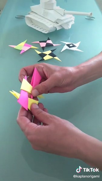 Kağıttan Yapımı Kolay Ninja Yıldızı - Origami Paper Ninja