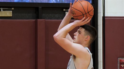 Dayne Coates had a viral shot; now he’s switching hands