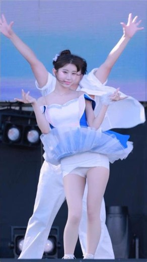 李珠珢 第一次登上大舞台表演 #李珠珢 #이주은 #dance #beautiful #cheerleader ‪@Jueun_0724‬