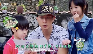 [12.10.2017] - Here is the "Chun-only" segment of "Dad Where Are We Going?" Episode 5 - part 1. Enjoy!😊 Admin Claire FB: www.wuchunfb.club IG: www.instagram.com/wuchunfb.club/ YT: www.youtube.com/c/ChunWu1010 #wuchun #爸爸去哪儿 #WhereAreWeGoingDad #year2017 #wuzun #吴尊 #吳尊 #フェイルンハイ #飛輪海 #飞轮海 #Fahrenheit #吳尊駕到 #neinei #吳欣怡 #shayna #wuxinyi #ネイネイ #ねいねい #Max #Wuxinle #吳欣樂 #陈小春 #jordanchan #刘畊宏 #willliu #dujiang #杜江 #邓伦参 #DadWhereAreWeGoing | - Wu Chun 吴尊 吳尊 Wu Zun -