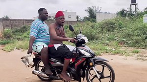 🚨 NOUVELLE VIDÉO. " DRAGOMIR ET LE FÉTICHEUR ". Riez doucement Et bon week-end à vous mes Fans 🤣... 🎬 ÉPISODE 2.🎥 🚨Tu peux tenter de mentir à ce qui se trouve dans ta tête, mais tu ne pourras jamais mentir à ce qui se trouve dans ton Cœur. 🚨Regarder, Télécharger et Partager cette vidéo avec tout vos contacts svp... Abonnez-vous sur ma page pour ne rien rater. #FETICHEUR #EPISODE2 #RIRE #HUMOUR #COMEDIE #AFRIQUE #BENIN #DRAGOMIR | Brice Dragomir