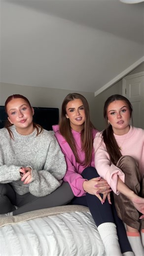 AD| a game changing chat making it super easy to get answers to whatever questions you have…. we’re obsessed ! Delivered in partnership with @spunout , Youth Work Ireland, Youth Information, Crosscare, and YMCA Ireland. #yichat