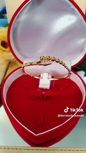 Discover the Charm of Bermuda through Kawali