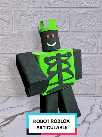 Robot Articulable en Cartón para Niños en ROBLOX