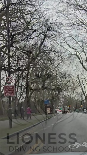 Not using a bus lane when it’s allowed can cost you on your driving test 🚗❌ Learn what fault it is and why examiners expect you to use it. #DrivingTest #LearnerDriver #BusLane #DrivingInstructor #creatorsearchinsights