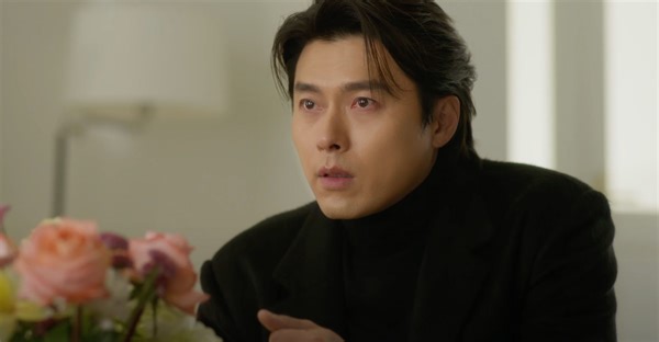 Korean heartthrob Hyun Bin starts in Kim Bum-soo's 'The World of You' MV