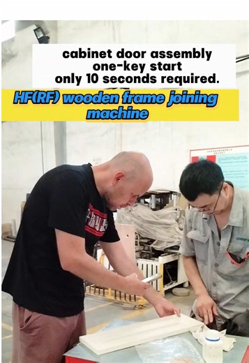 10-Second Cabinet Door Assembly! #woodworking #cabinetry #cnhf