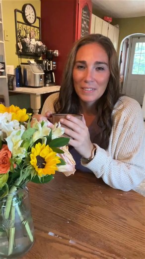 46K views · 128 reactions | Farm-fresh flowers, delivered on your schedule. Send to yourself, gift someone new each month, or skip! Fresh blooms starting at $48 per delivery + free shipping. | The Bouqs Company | Facebook