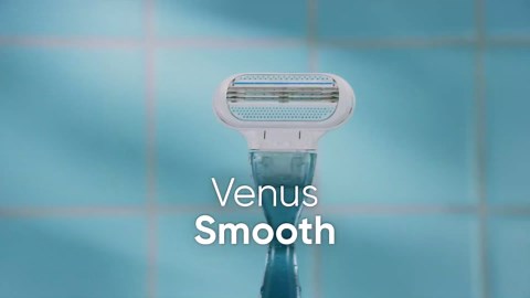 Gillette Venus Smooth Razor for Women, Includes 1 Reusable Razor Handle + 2 Count 3-Bladed Refills, Ergonomic Soft Grip Handle