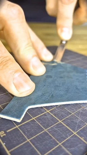 37K views · 300 reactions | Leather wallet skiving - making the pockets thinner _asmr _leather _wallet #leadhershows #Leadhar #leathercraft | Leather Show | Facebook