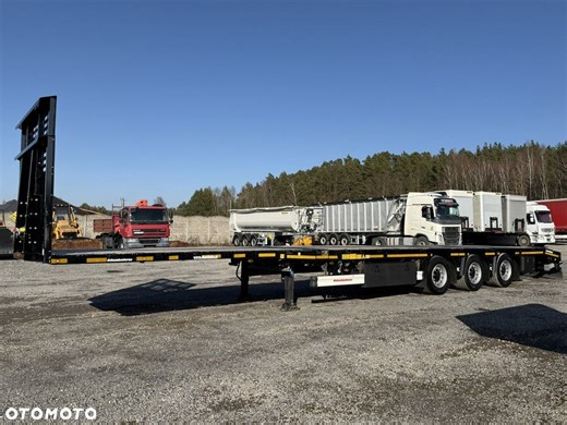 Używany Kassbohrer Niskopodłogowa Telemega Rozciągana 7.25 3-Osiowa Oś skrętna 2024 - 218 000 PLN - Otomoto.pl