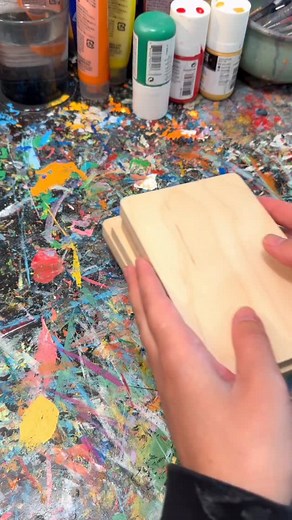 A little spooky painted animation! I used @trekell_art_supplies flat birch panels so I could easily throw them on my scanner to capture the frames. I also used my favorite Trekell Midz brushes to keep the marks sharp and even on each piece. Brushes that are reliable, making shapes that are predictable, are critical! . I’m not much of an animator, but this was a fun side quest 🐈‍⬛🐈‍⬛🐈‍⬛🐈‍⬛ . MEOW! #theobanoth #trekellartsupplies #halloween | The Obanoth