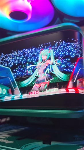 Med-Components E&O on Instagram: "😍Sistem MCO ROG Hatsune MIKU UNIC IN ROAMNIA😍 🔝Disponibil în magazinul nostru online medcomponents.com 🔝 Pret: 27.499 RON Specs: - Placa de baza ASUS ROG STRIX X870E-H GAMING WIFI7 HATSUNE MIKU EDITION - Procesor AMD Ryzen 7 9800X3D - Contact Frame THERMALRIGHT AM5 BLACK V2 - Cooler ASUS ROG RYUO IV 360 ARGB Hatsune Miku Edition - 2x Memorie RAM DDR5 32GB KIT 2x16GB PC 6000 Team T-Force Delta RGB Black ( 64GB total ) - Placa video ASUS GeForce RTX 5080 ROG A