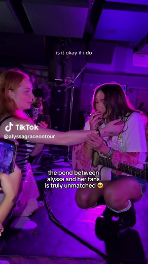 tell the tattoo artist to fix this 😭 @alyssa grace #alyssagrace #fans #concert #ontour