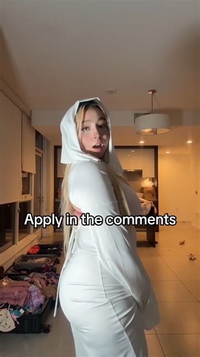 Lmk your application | Elena Sainte