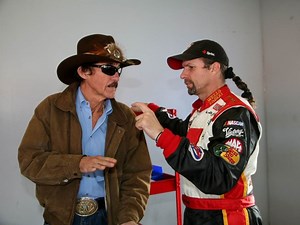WATCH: "We're closer now than we have ever been"- Kyle Petty breaks down his relationship with Richard Petty