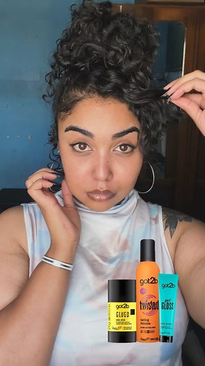 Date night hair? Sorted 🙌 Thanks to @got2b_africa for making the prep effortless— now accepting date applications 🥺😅 Products used: got2b Gloss Primer got2b Twisted Curling Mousse got2b Glued Wax Stick Tag me and @got2b_africa in the comments and let us know what you think about this beautiful range 🙌 #got2bTheStyle #got2b_ZA #gifted | Tarsha Laken Kindo