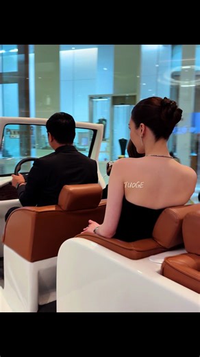 哦哟 好美的背#orm #ormkornnaphat @ออมออมเอง:^D