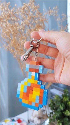 Handmade Minecraft honey keychain #giftideas #customkeychain #pixelart #resinart